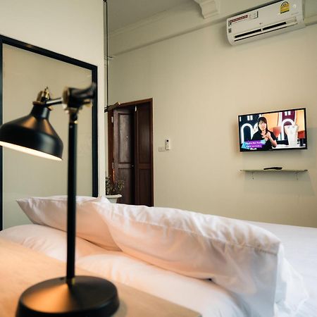 The Oldtale Hotel Chiang Mai Bagian luar foto