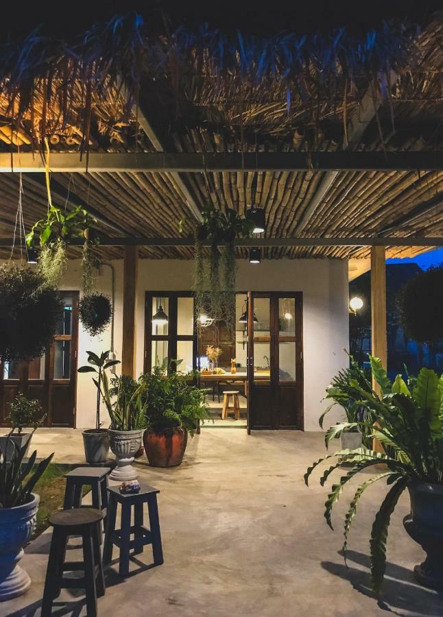 The Oldtale Hotel Chiang Mai Bagian luar foto