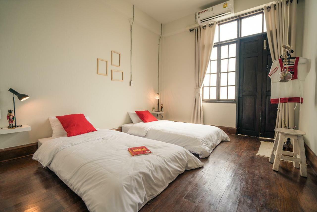 The Oldtale Hotel Chiang Mai Bagian luar foto