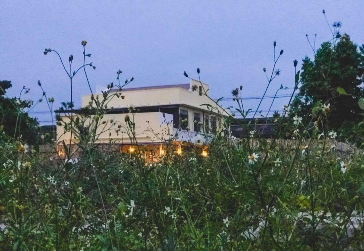 The Oldtale Hotel Chiang Mai Bagian luar foto