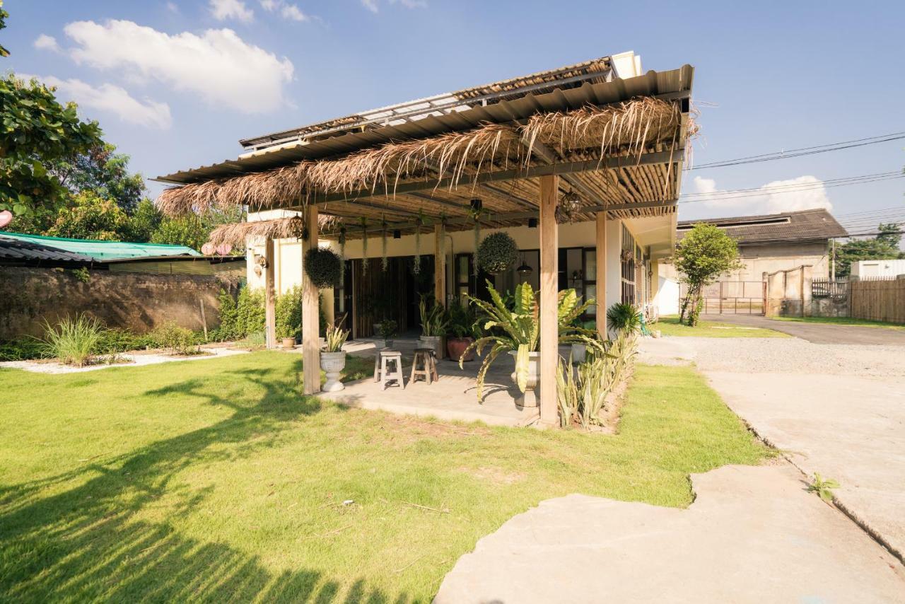 The Oldtale Hotel Chiang Mai Bagian luar foto