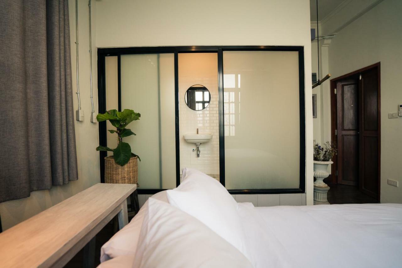 The Oldtale Hotel Chiang Mai Bagian luar foto